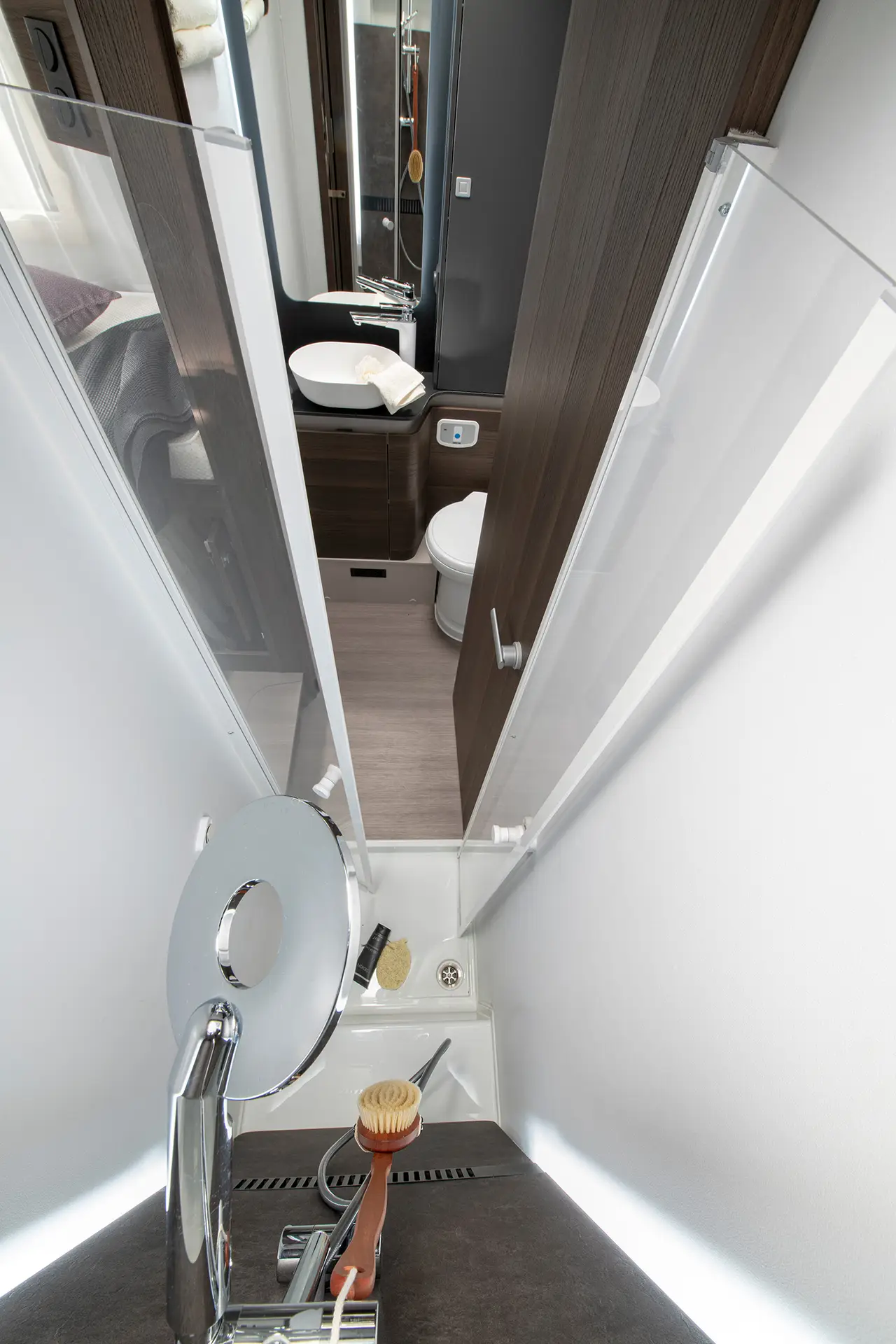 Separate Dusche im Adria Sonic Wohnmobil