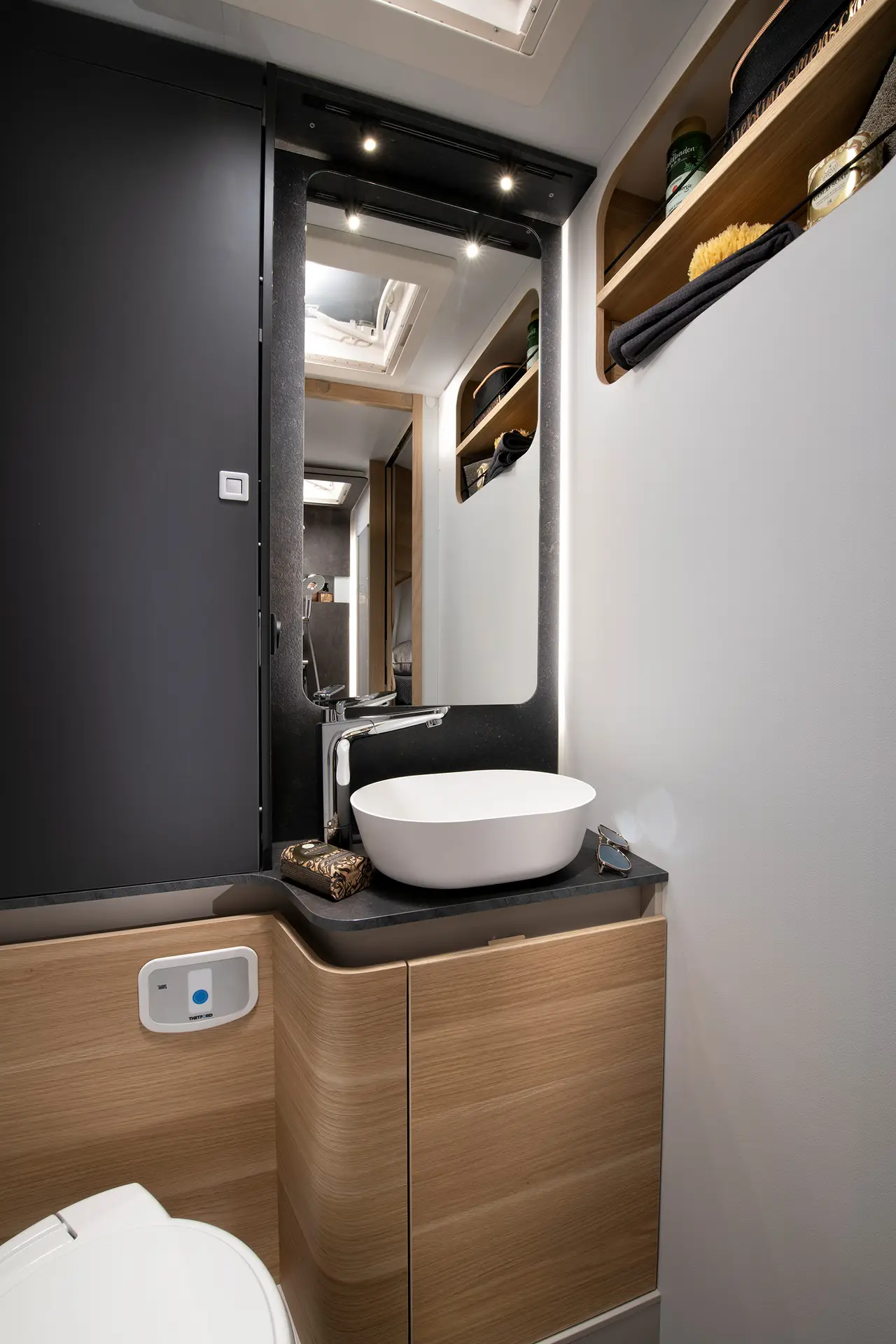 Waschbecken im Bad des Adria Sonic