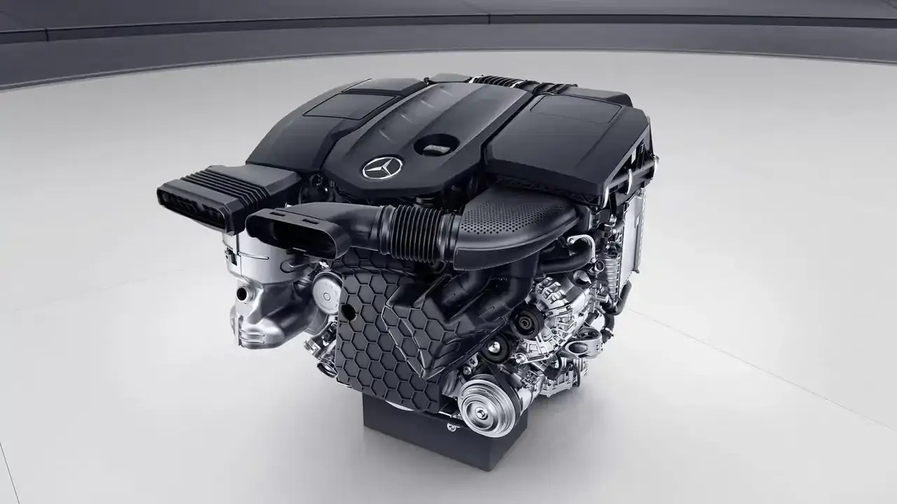 Mercedes-Benz Dieselmotor des Adria Supertwin