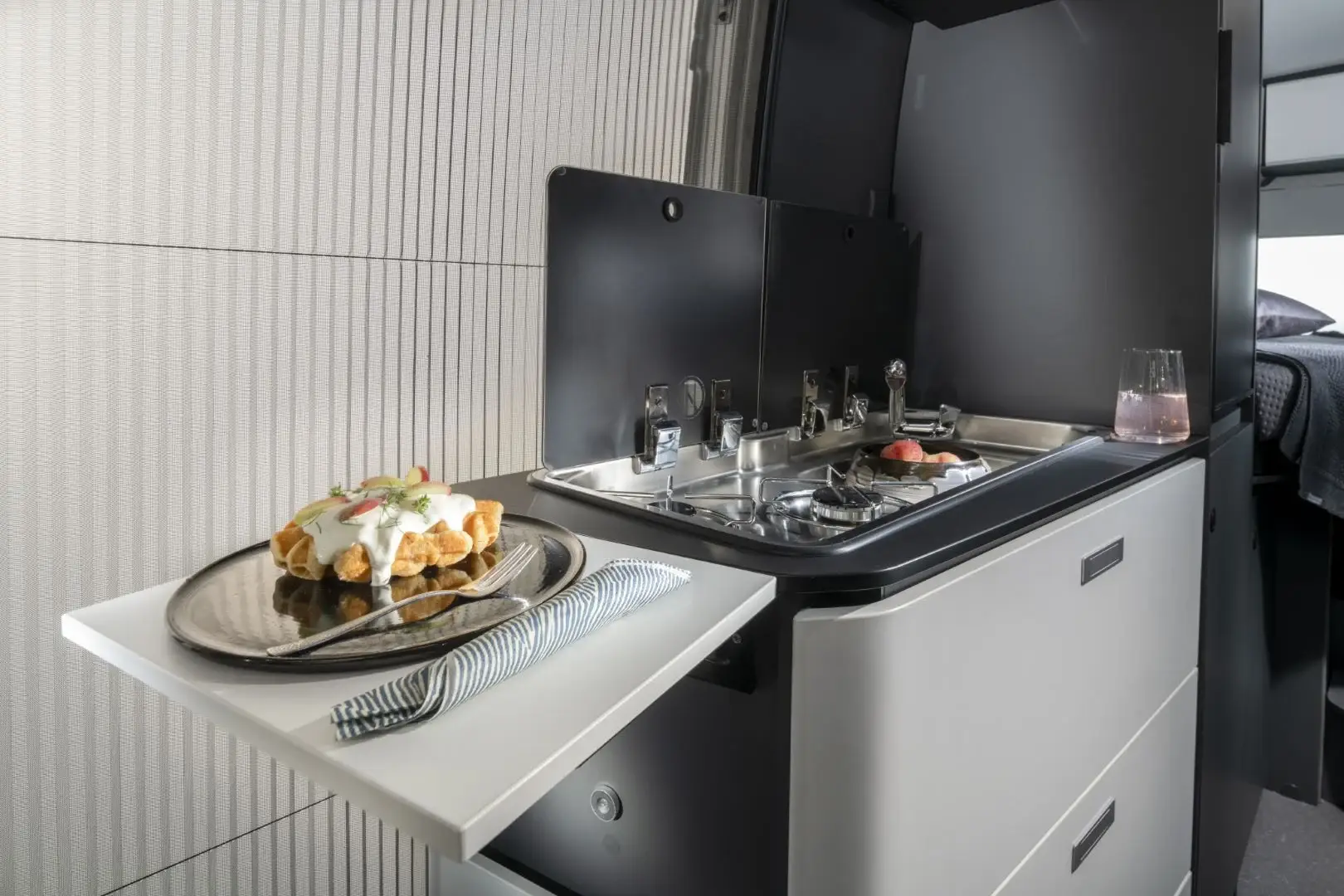 Küche im Adria Twin Sports