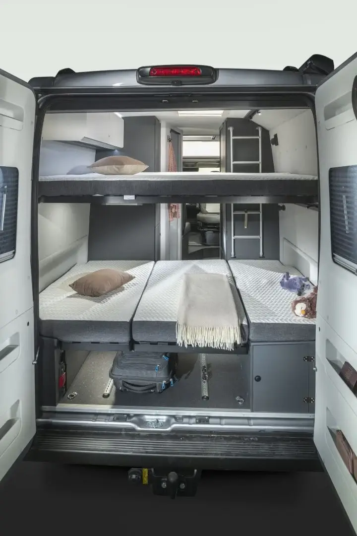 Bettebenen im Adria Twin Supreme 640 SPB Family