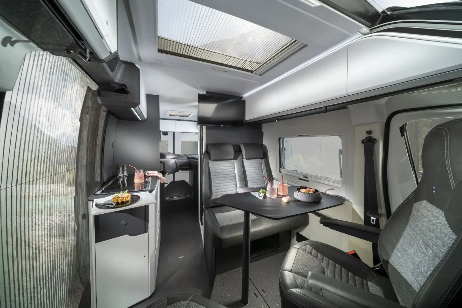 Wohnraum im Adria Twin Supreme 640 SLB